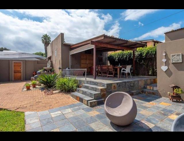 3 BEDROOM HOUSE FOR SALE IN ALBERTON NORTH